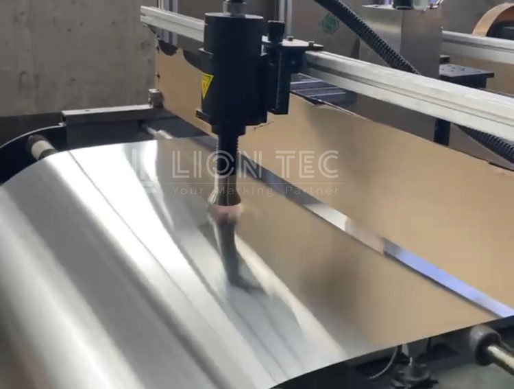 鋁板鋁型材手寫標記繁瑣不美觀 如何利用UV噴碼機提升效率？