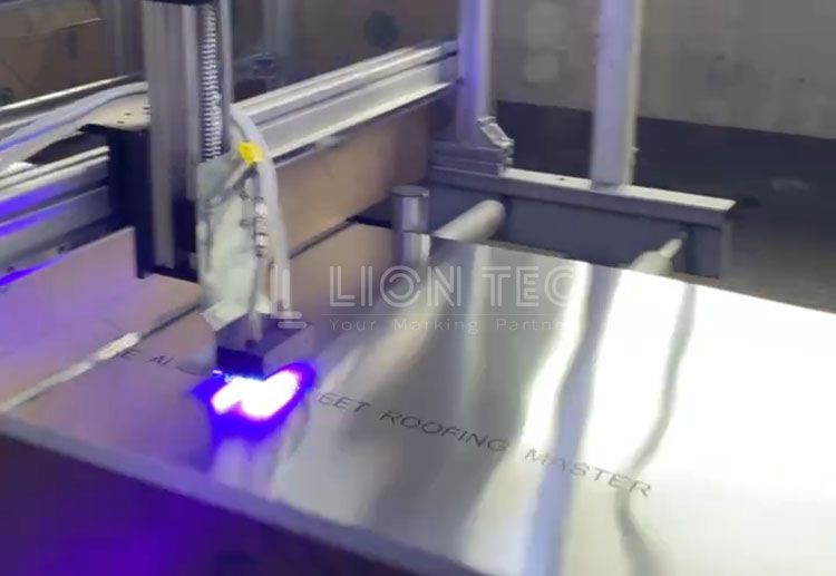 鋁板鋁型材手寫標記繁瑣不美觀 如何利用UV噴碼機提升效率？